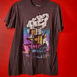 Disney Peter Pan Pirate Ship T-Shirt- Men's Medium